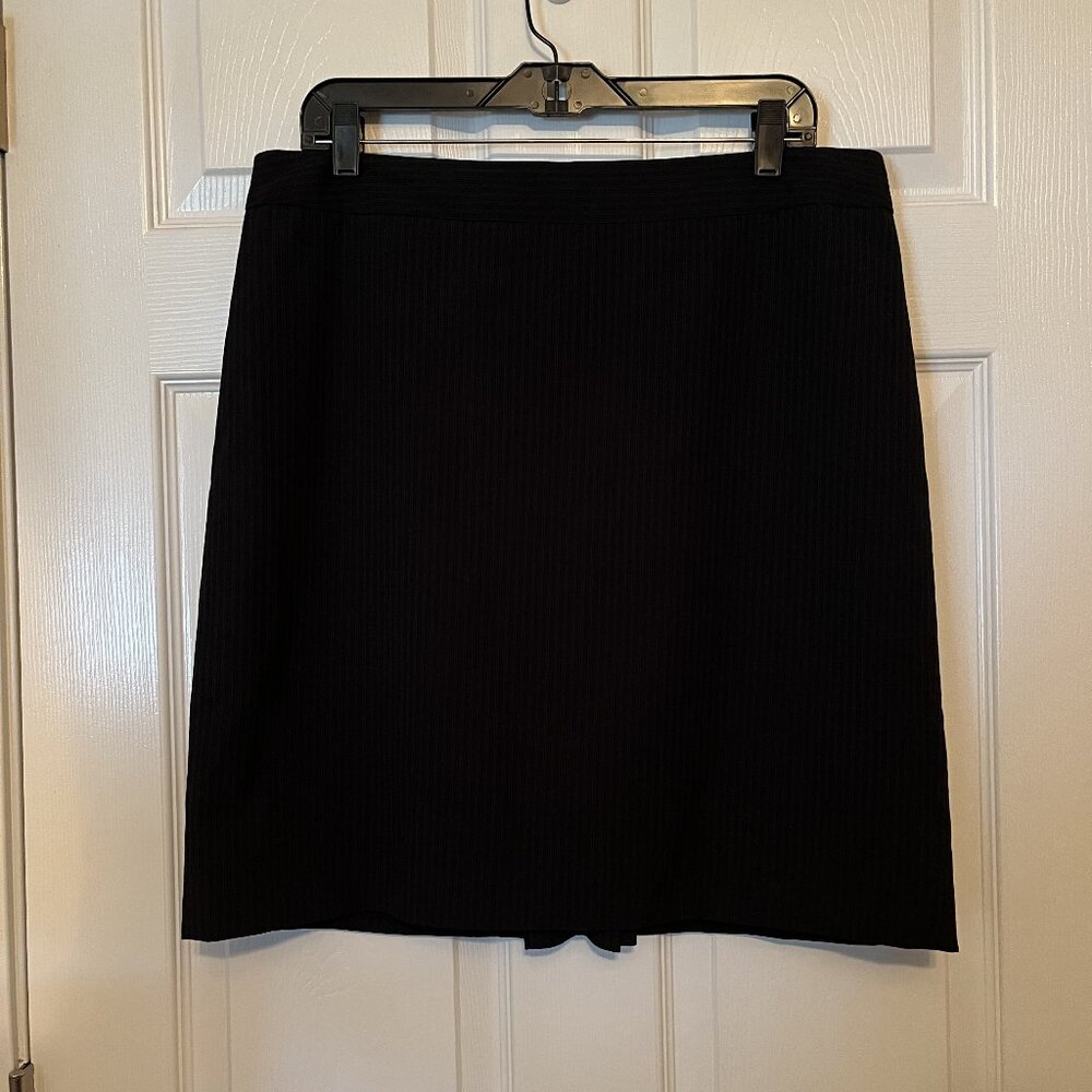 Ann Taylor Black Pinstripe Pencil Skirt Lined Zipper Womens Size 14